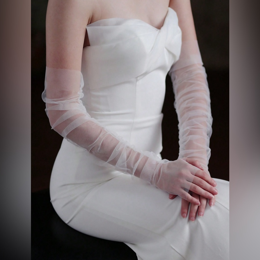 Elegant Ruched White Sheer Bridal Sleeves